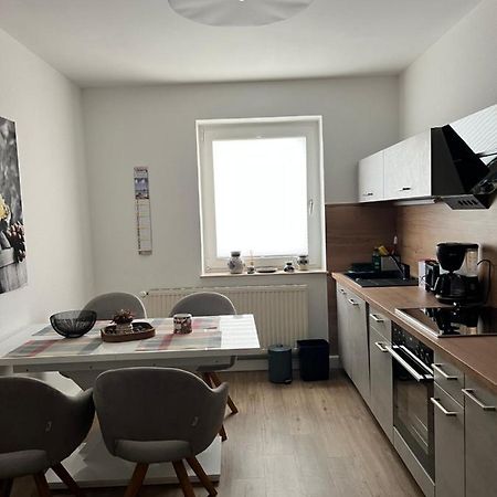 Sehr Schoene Wohnung,Komplett Neu Eingerichtet Limabach - Oberfrohna Esterno foto
