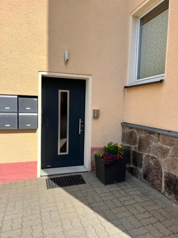Sehr Schoene Wohnung,Komplett Neu Eingerichtet Limabach - Oberfrohna Esterno foto